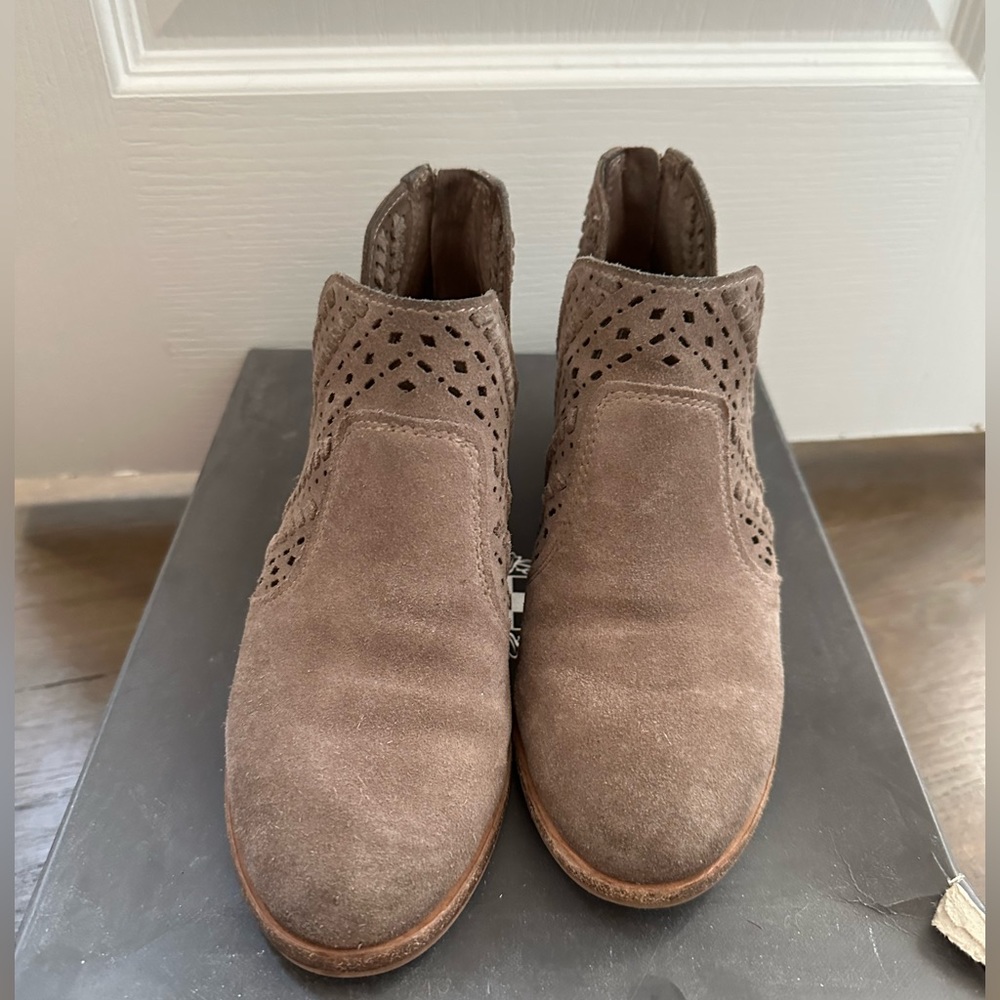 Vince Camuto bootie